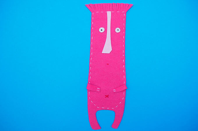 make a felt bookmark a sweet DIY felt bookmark